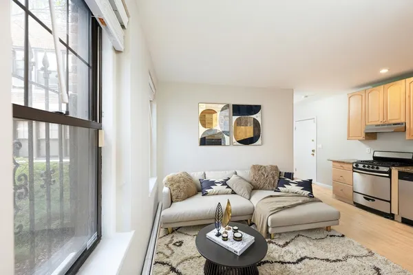 $2,950 | 64 Queensberry Street, Unit 101, Boston, MA 02215