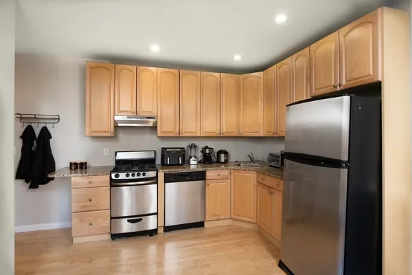 $2,950 | 64 Queensberry Street, Unit 101, Boston, MA 02215