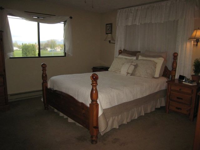 4908 North Calvin Road Spokane Valley, WA 99216 - Photo 4 of 9 Gallery Image 4