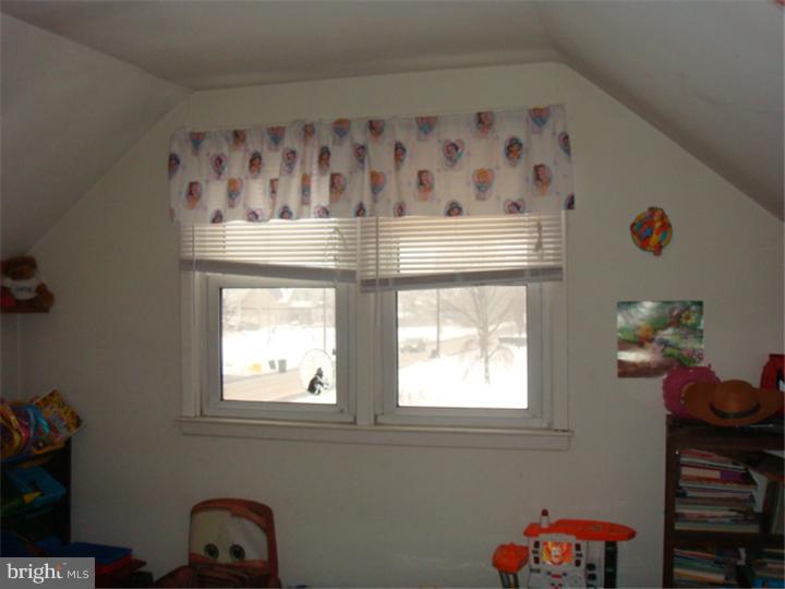 214 Tansboro Road Berlin, NJ 08009 - Photo 11 of 15 Bedroom