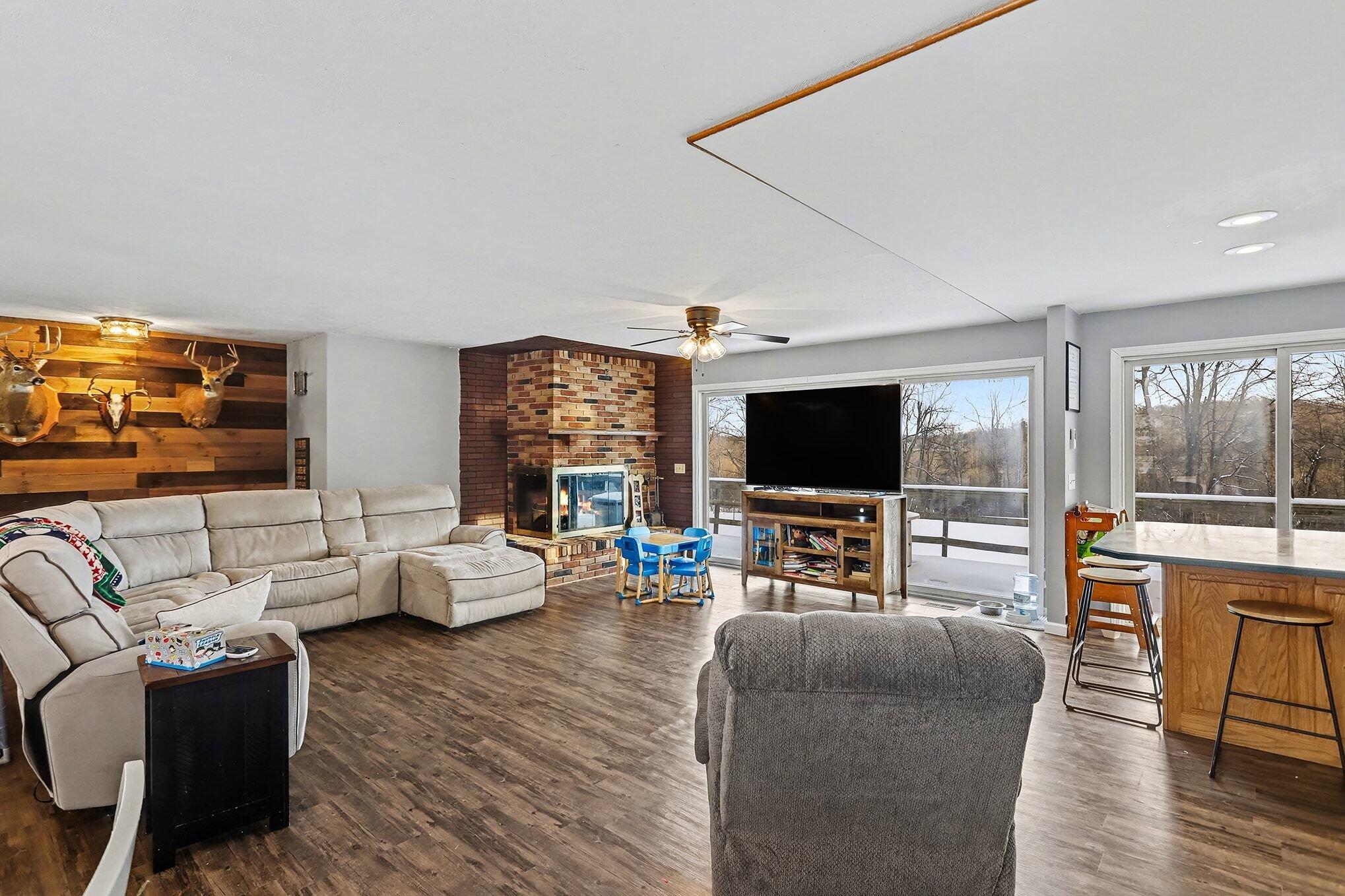 68361 Crooked Creek Road White Pigeon, MI 49099 - Photo 4 of 26 004_file_6254