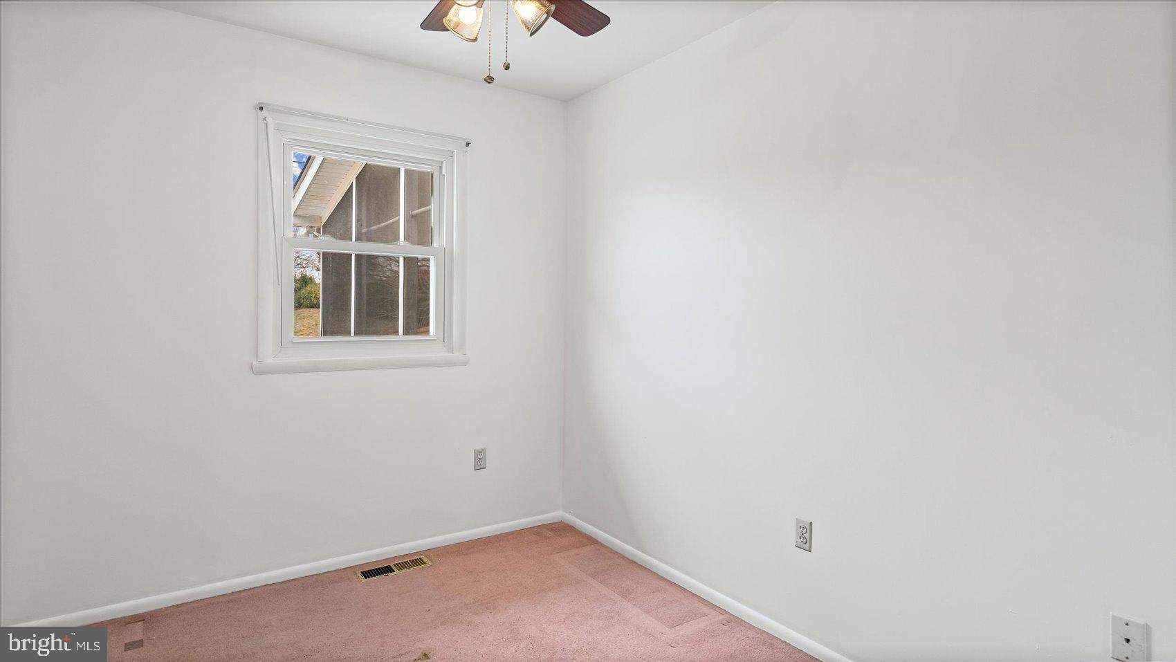 1802 Larch Drive Edgewood, MD 21040 - Photo 16 of 33 an empty room with windows