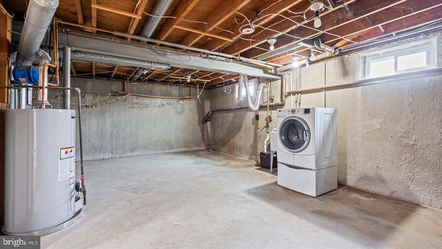 1802 Larch Drive Edgewood, MD 21040 - Photo 27 of 33 a utility room with dryer and washer