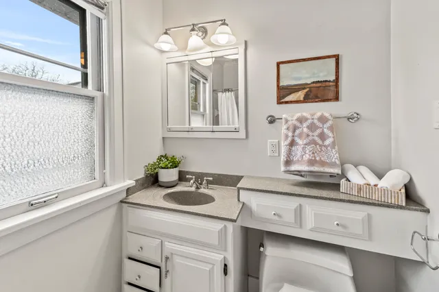 $659,000 | 333 East Day Avenue, Whitefish Bay, WI 53217