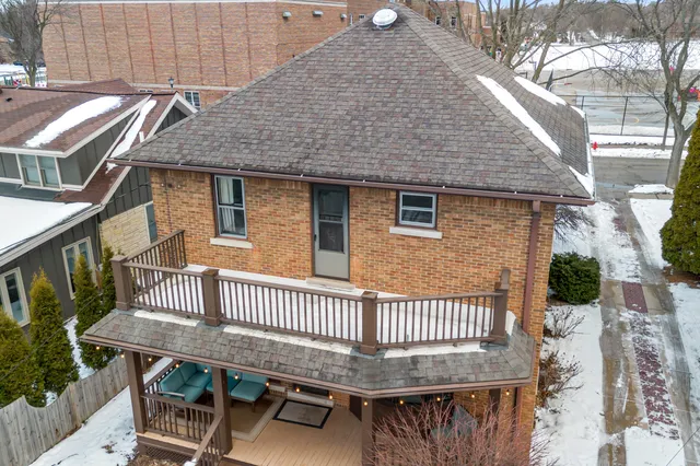 $659,000 | 333 East Day Avenue, Whitefish Bay, WI 53217