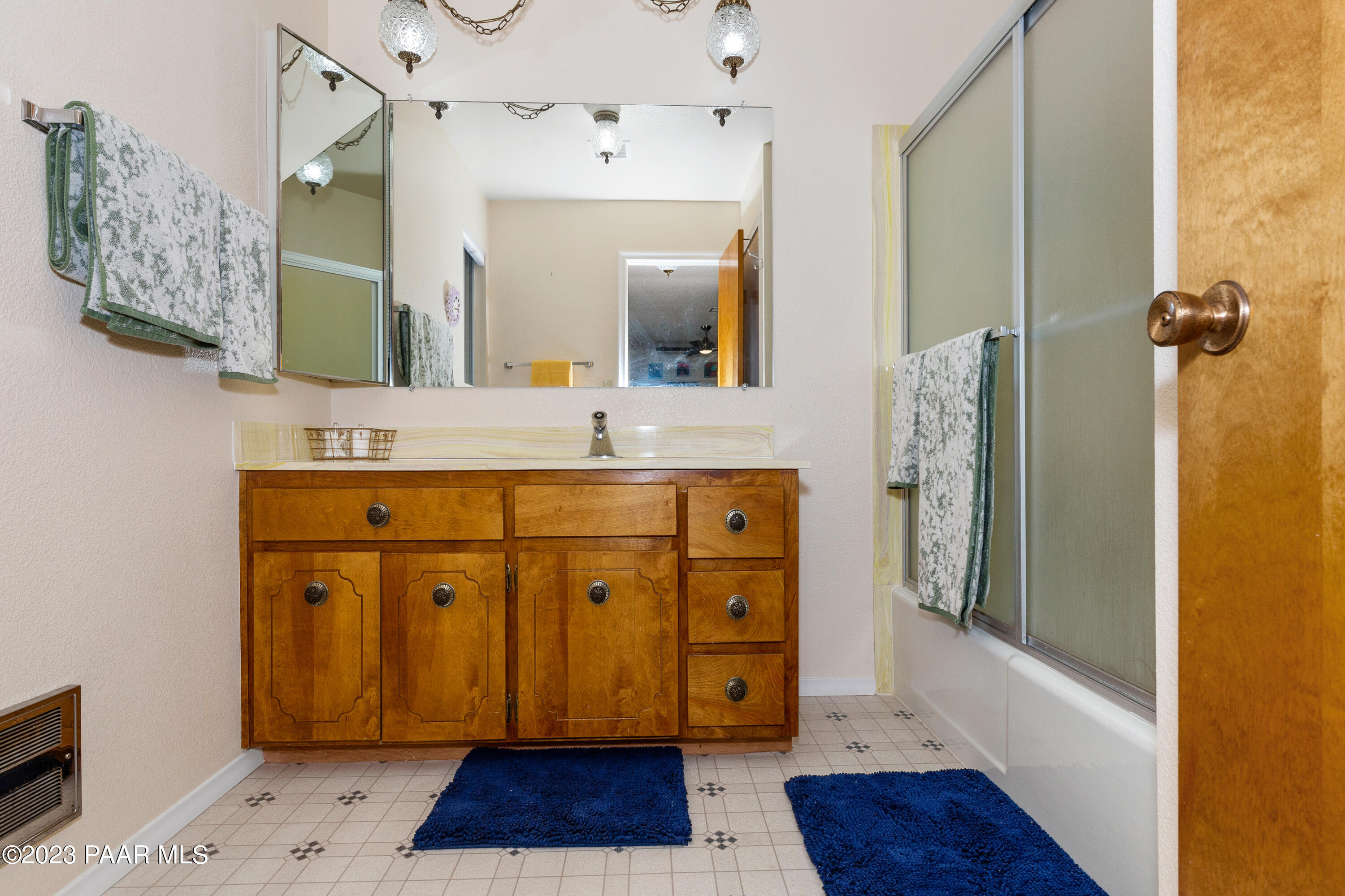 2095 Forest Hills Road Prescott, AZ 86303 - Photo 13 of 24 014_Master Bathroom