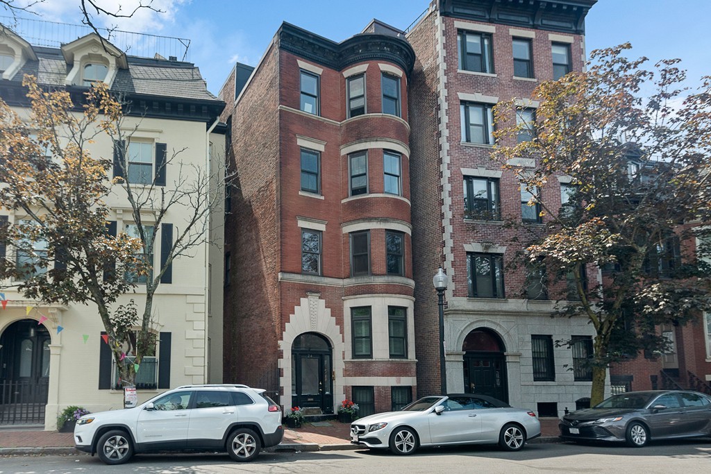 24 Montgomery Street, Unit 1 Boston, MA 02116 - Photo 15 of 15 a building view