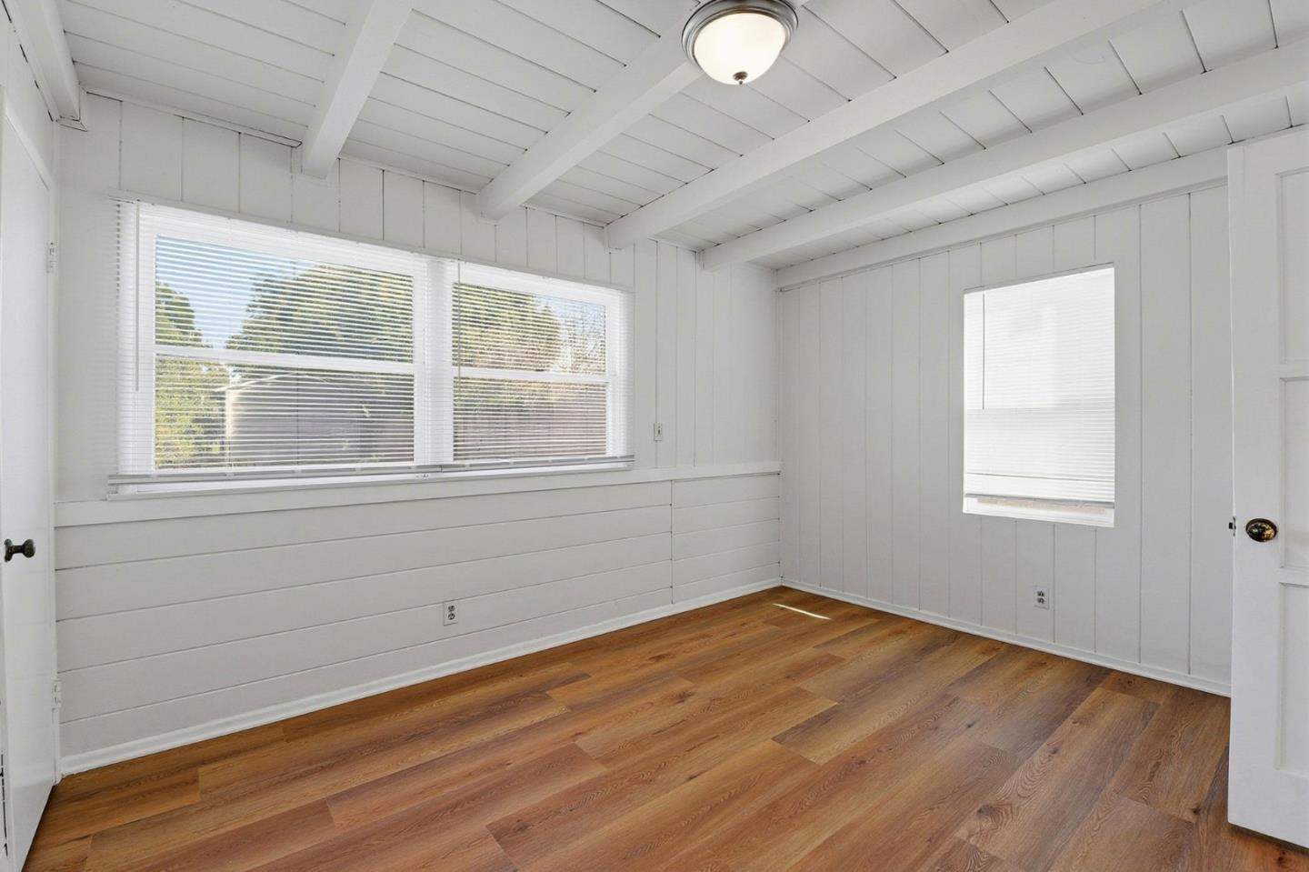 18601 Keswick Street, Unit B Reseda, CA 91335 - Photo 2 of 16 an empty room with a window