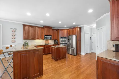 $839,900 | 5945 Broadwater Trail, Cumming, GA 30040