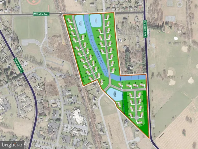 a view of entryway with a front door