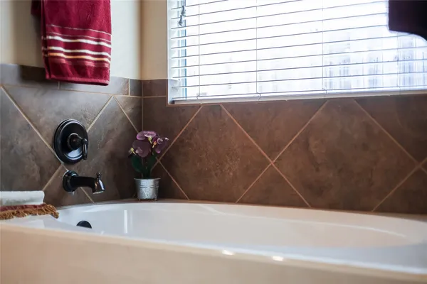 $455,000 | 19501 Moorlynch Avenue, Pflugerville, TX 78660