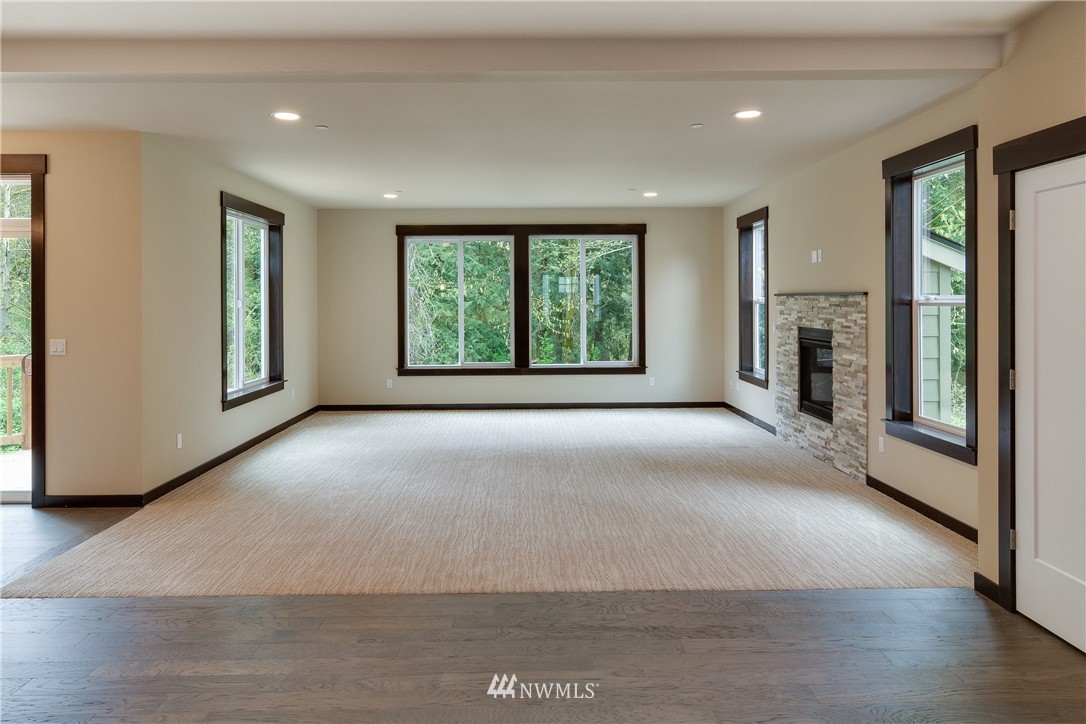 21415 9th Avenue Southeast Bothell, WA 98021 - Photo 4 of 24