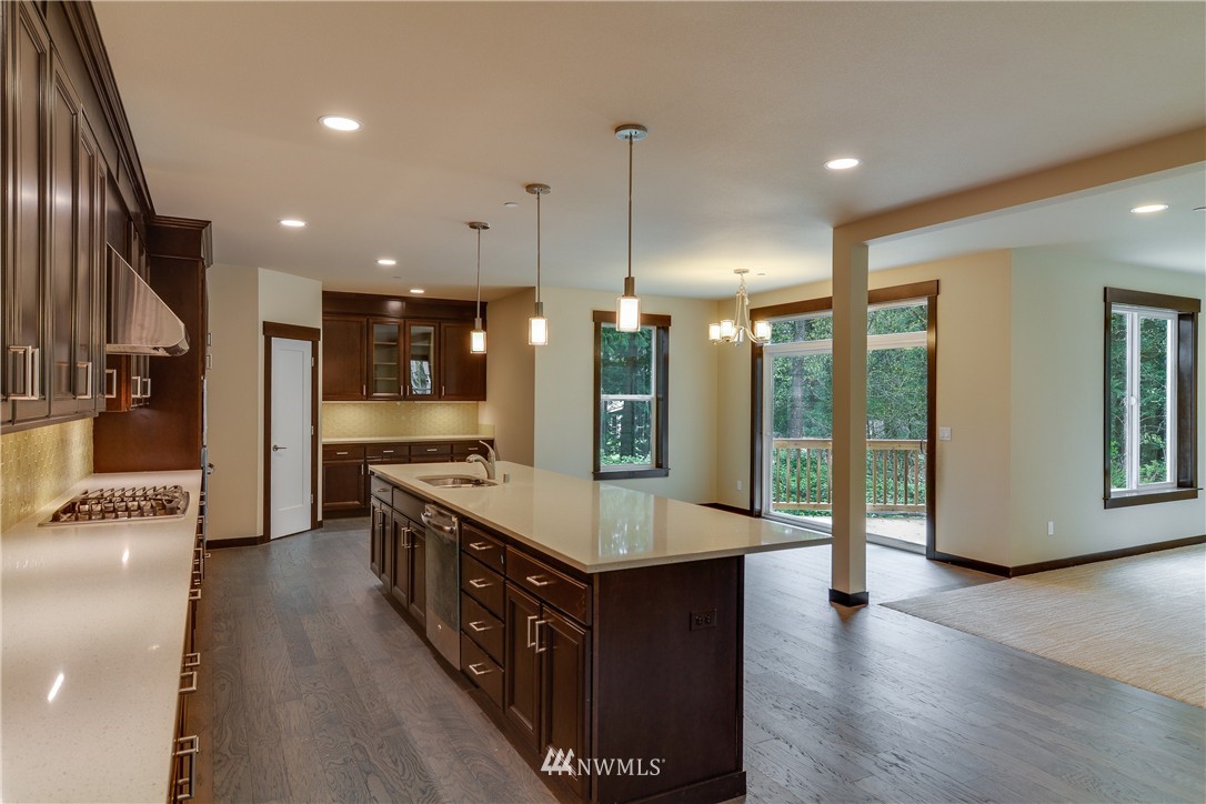 21415 9th Avenue Southeast Bothell, WA 98021 - Photo 8 of 24