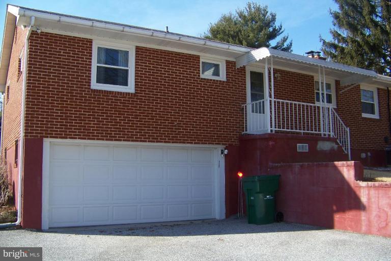 5347 Wendy Road Sykesville, MD 21784 - Photo 14 of 14 Garage 1