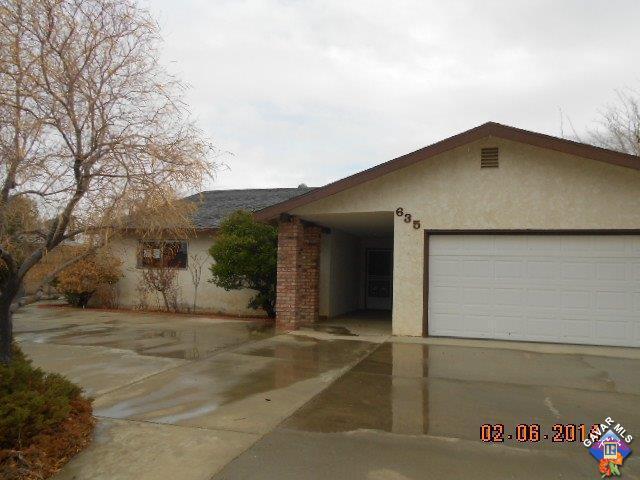 635 Weiman Avenue Ridgecrest, CA 93555 - Photo 1 of 6 Primary Photo