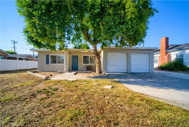 $2,750 | 214 East Marshall Boulevard, San Bernardino, CA 92404