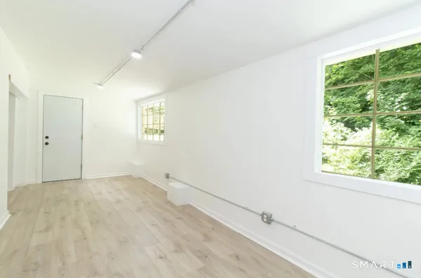 $1,825 | 30 Grove Street, Unit B, Branford, CT 06405