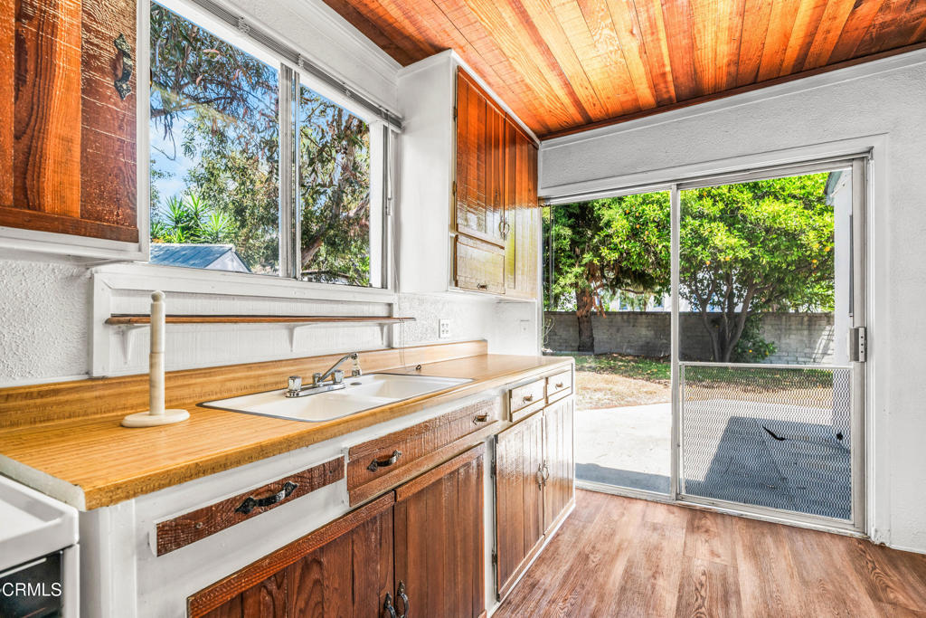 861 Monterey Road Glendale, CA 91206 - Photo 37 of 48 861 Monterey-30