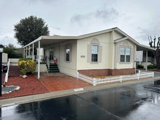 a house view with a outdoor space