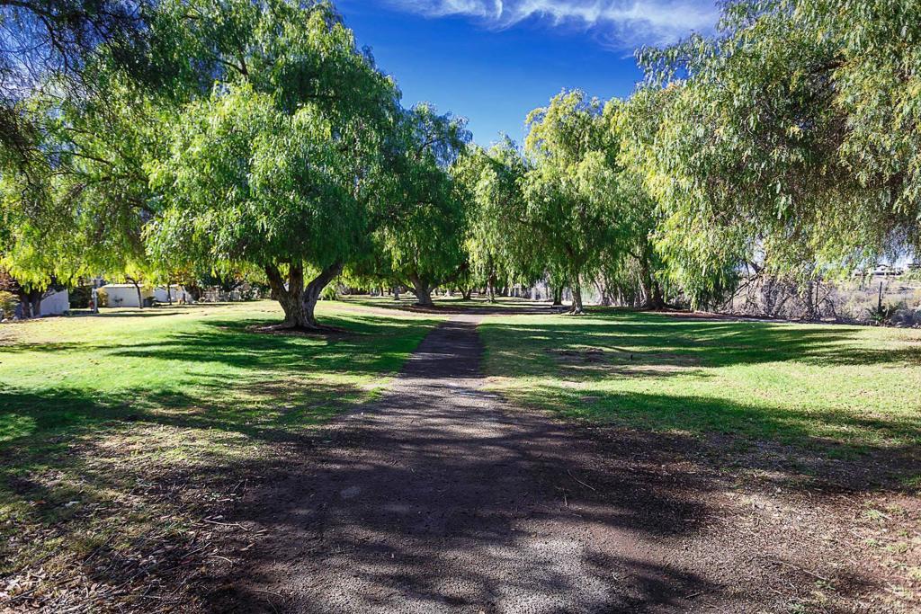21423 Bramble Way Saugus, CA 91350 - Photo 28 of 29 a view of a golf course