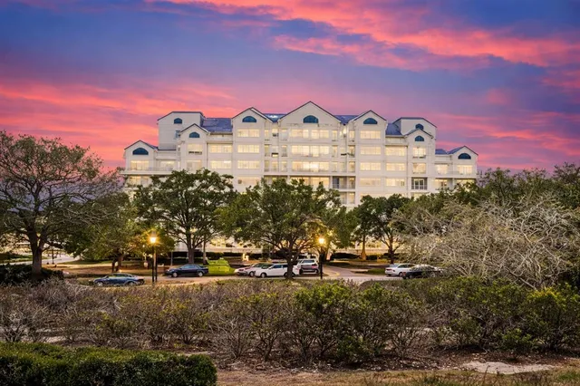 $1,550 | 2333 Feather Sound Drive, Unit B304, Clearwater, FL 33762