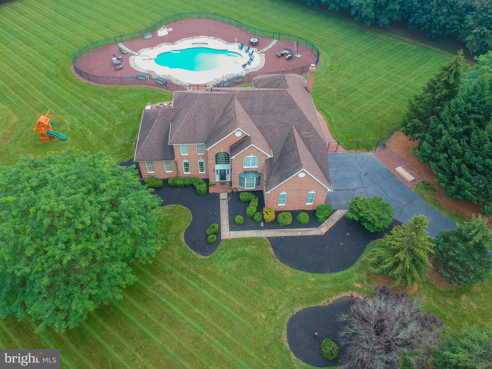 63 Circle Drive Hampton, NJ 08827 - Photo 3 of 54