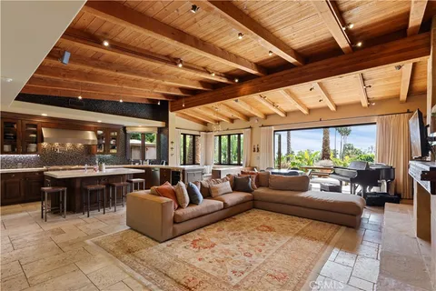$4,695,000 | 27409 Pacific Coast Highway, Malibu, CA 90265