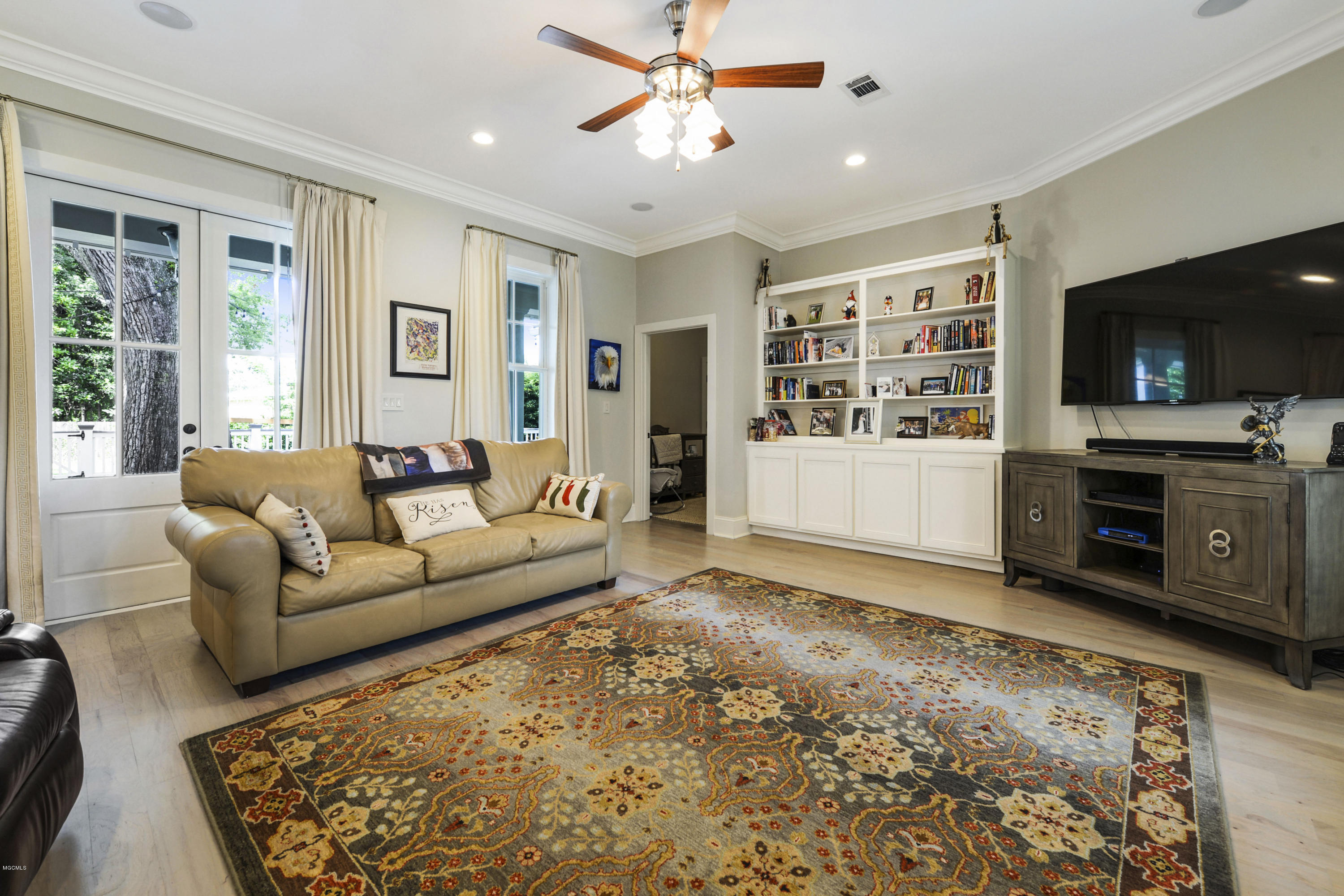 4 Mulberry Place Ocean Springs, MS 39564 - Photo 6 of 34 006