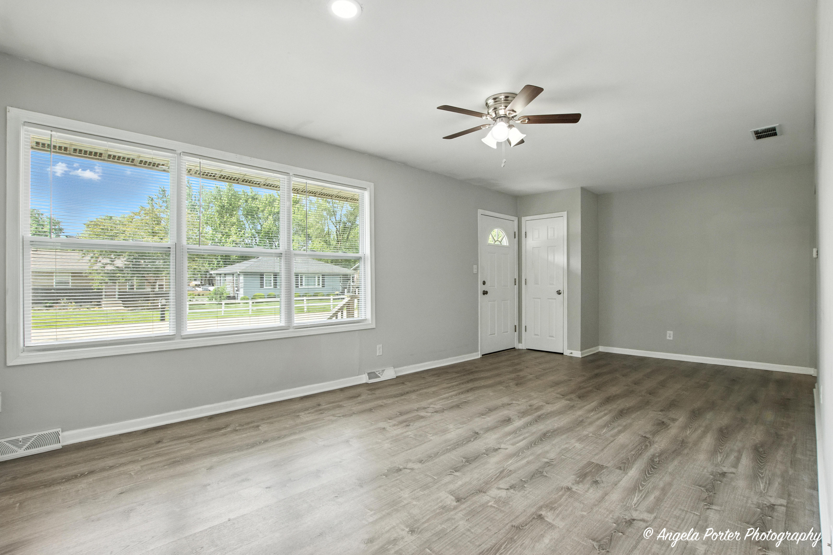 4420 Clearview Drive McHenry, IL 60050 - Photo 6 of 15 a view of an empty room with a window