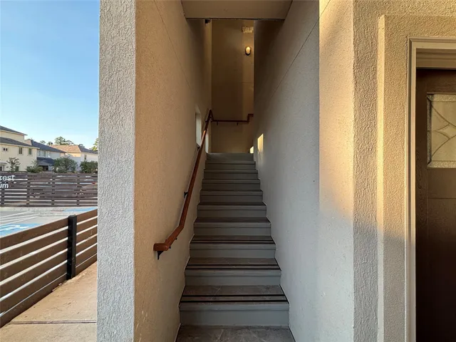 $1,880 | 504 Nursery Road, Unit 1207, The Woodlands, TX 77380