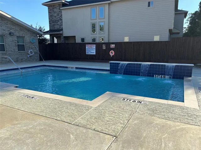 $1,880 | 504 Nursery Road, Unit 1207, The Woodlands, TX 77380