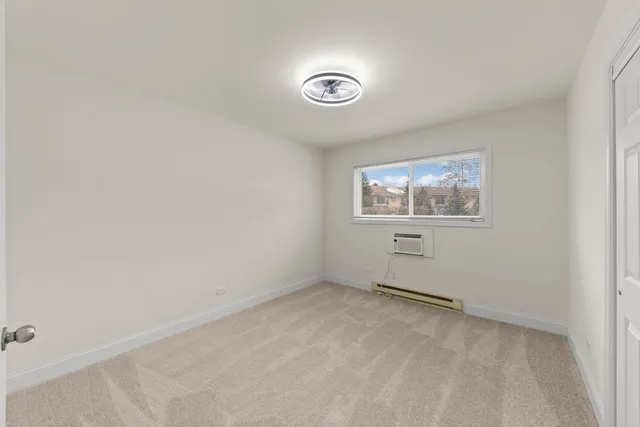 $260,000 | 840 East Old Willow Road, Unit 116, Prospect Heights, IL 60070