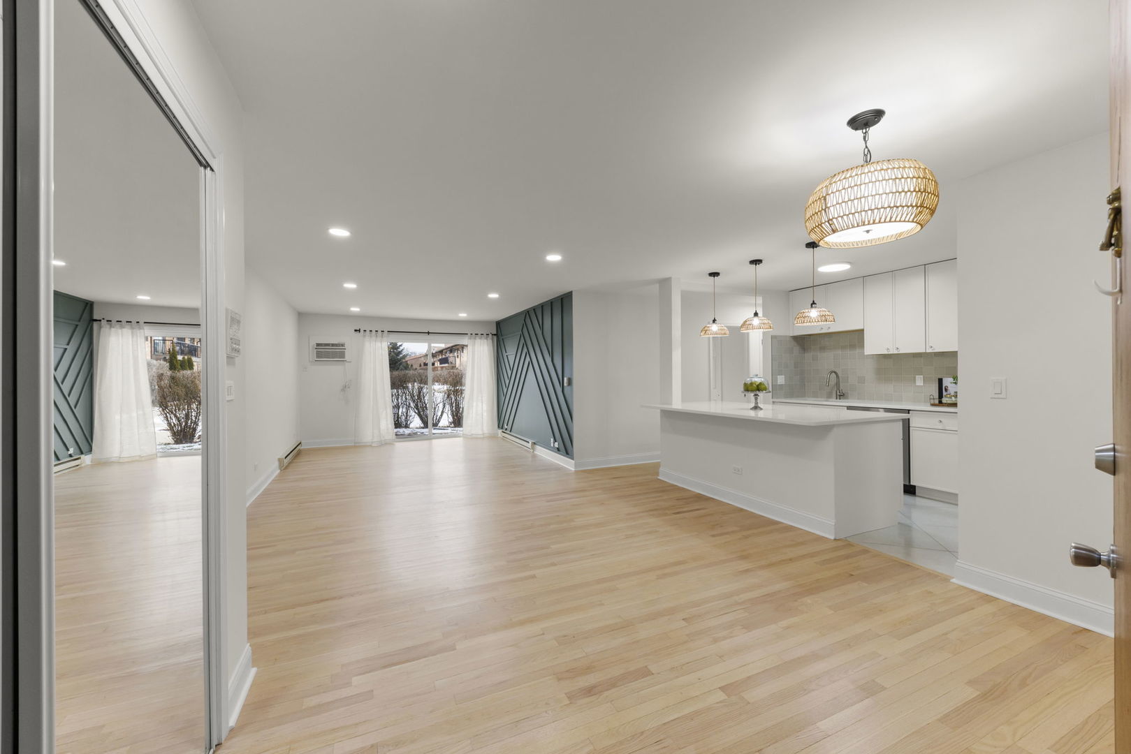 840 East Old Willow Road, Unit 116 Prospect Heights, IL 60070 - Photo 3 of 29