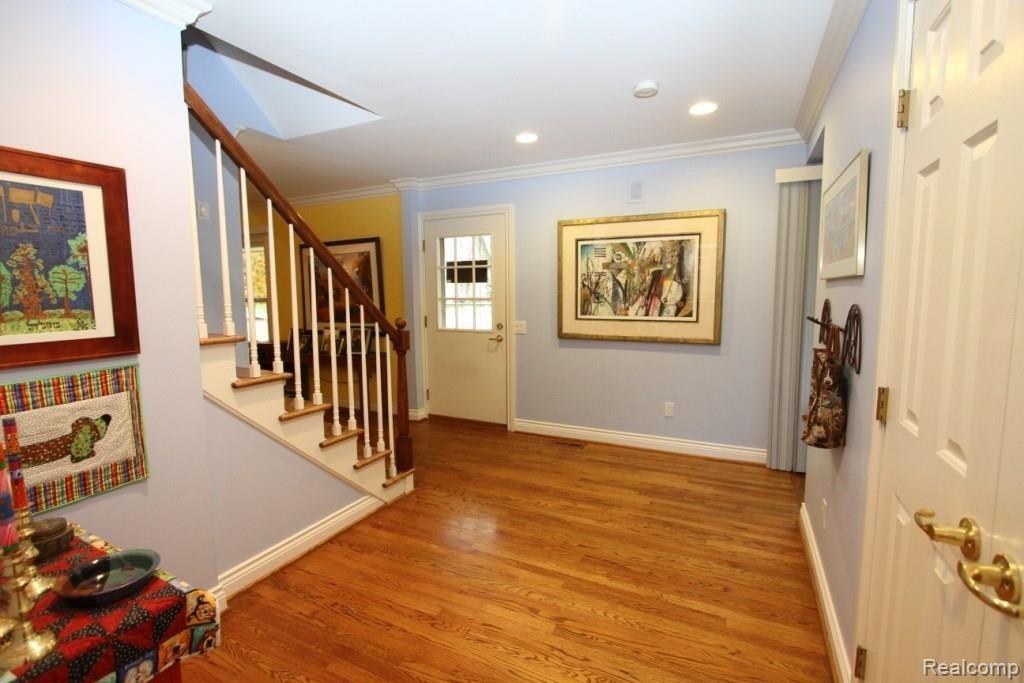 1080 Great Oaks Boulevard Rochester, MI 48307 - Photo 9 of 22 IMG_7184.jpg