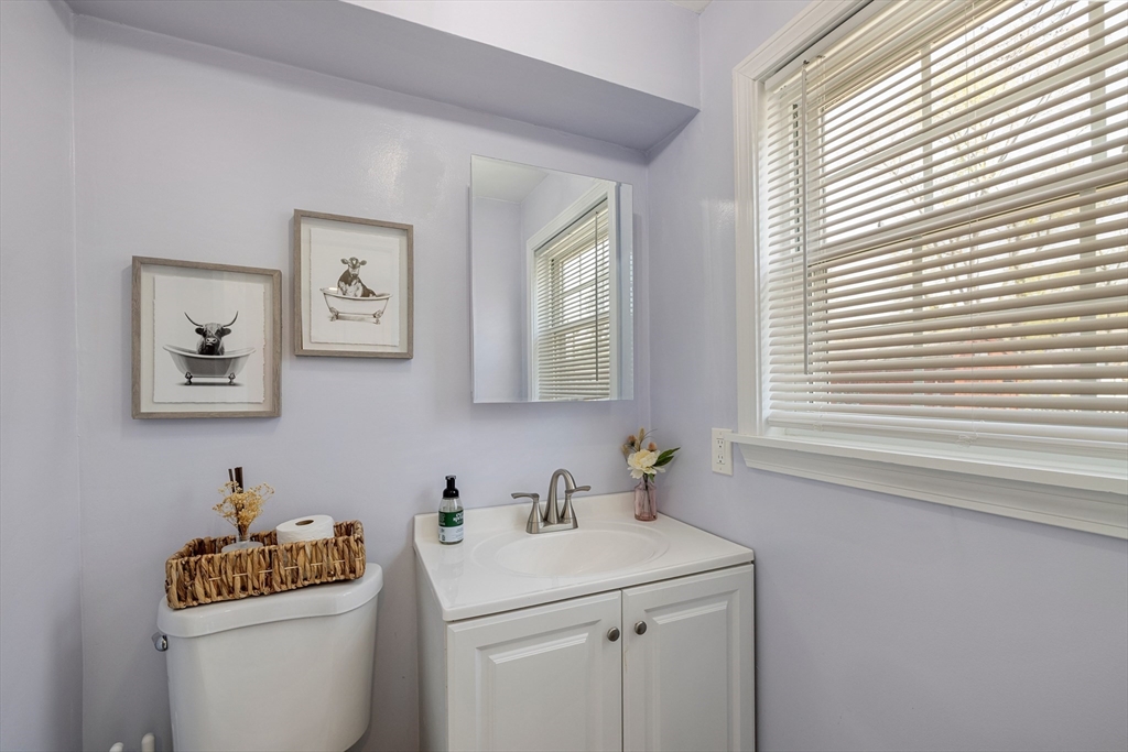 144 Old Ferry Road, Unit J Haverhill, MA 01830 - Photo 17 of 23 Gallery Image 17