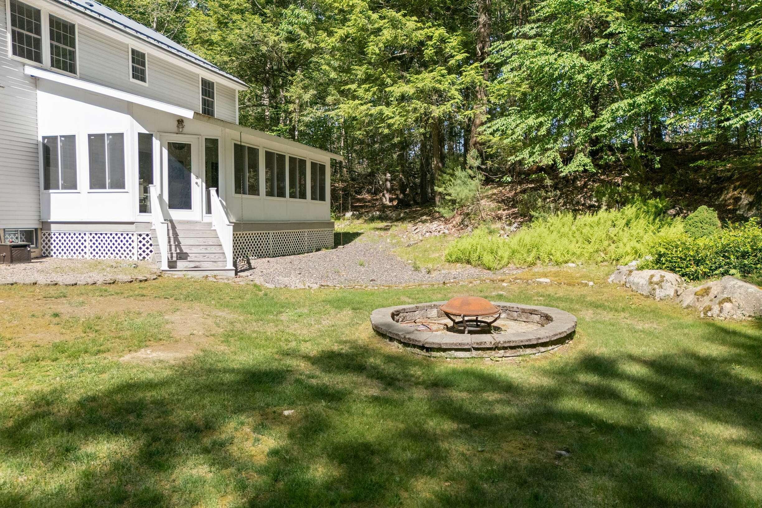 21 North Village Road York, ME 03902 - Photo 29 of 35 Backyard