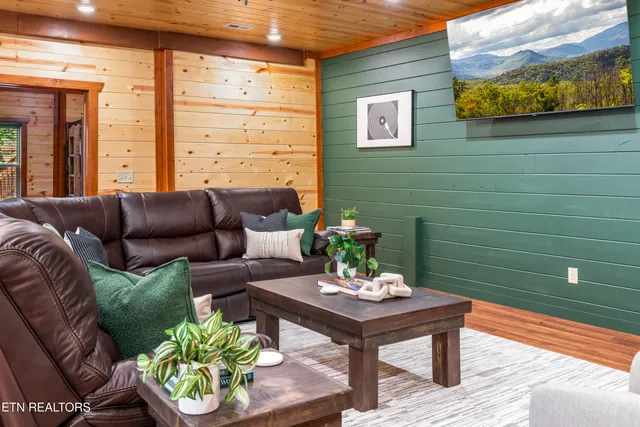 $1,890,000 | 880 Bethlehem Way, Sevierville, TN 37876