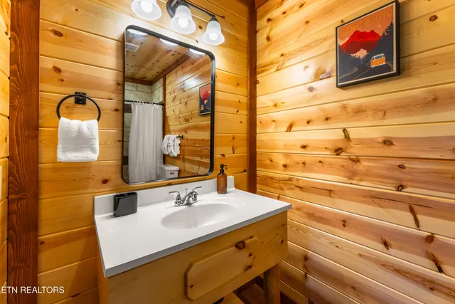 $1,890,000 | 880 Bethlehem Way, Sevierville, TN 37876