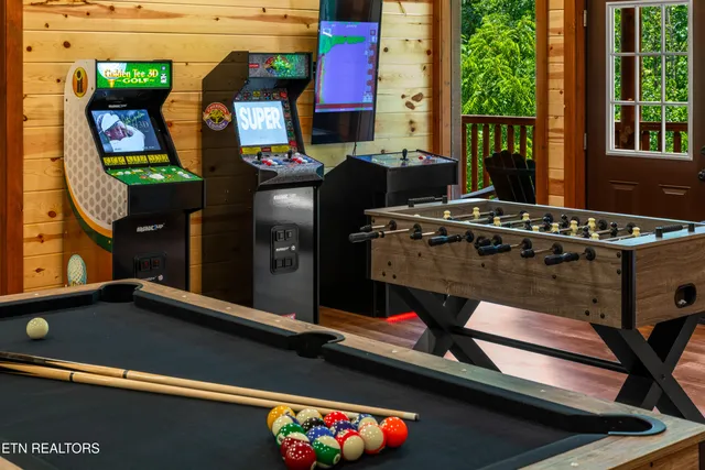 $1,890,000 | 880 Bethlehem Way, Sevierville, TN 37876