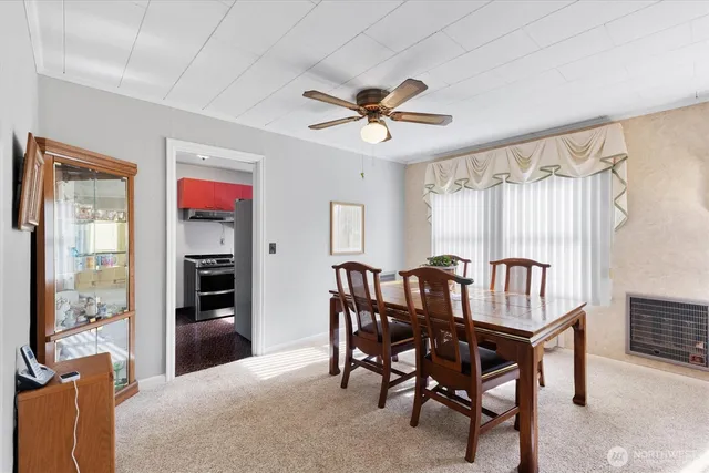 $339,000 | 475 South 2nd Street, Cathlamet, WA 98612