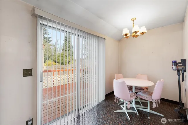 $339,000 | 475 South 2nd Street, Cathlamet, WA 98612