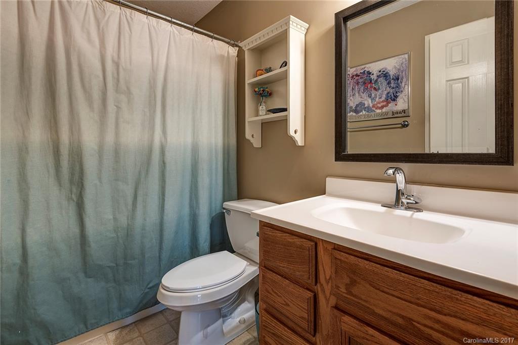 40 West Raleigh Road Asheville, NC 28803 - Photo 17 of 23 Gallery Image 17