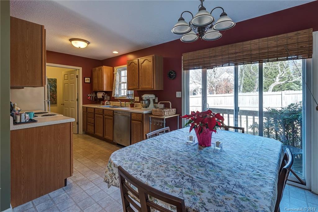 40 West Raleigh Road Asheville, NC 28803 - Photo 8 of 23 Gallery Image 8