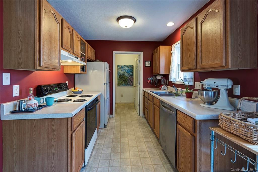 40 West Raleigh Road Asheville, NC 28803 - Photo 9 of 23 Gallery Image 9