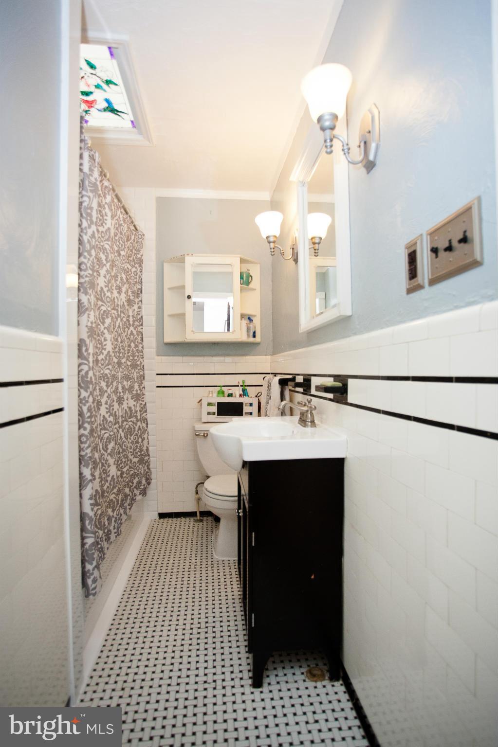 2 Somerset Road Catonsville, MD 21228 - Photo 15 of 30 Bath