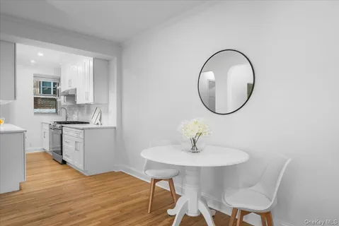 $430,000 | 920 Pelhamdale Avenue, Unit B1A, Pelham, NY 10803