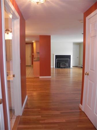 4 Lilian Rd Extension Framingham, MA 01701 - Photo 3 of 18 Gallery Image 3