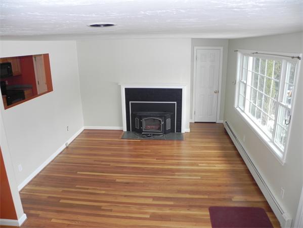 4 Lilian Rd Extension Framingham, MA 01701 - Photo 6 of 18 Gallery Image 6