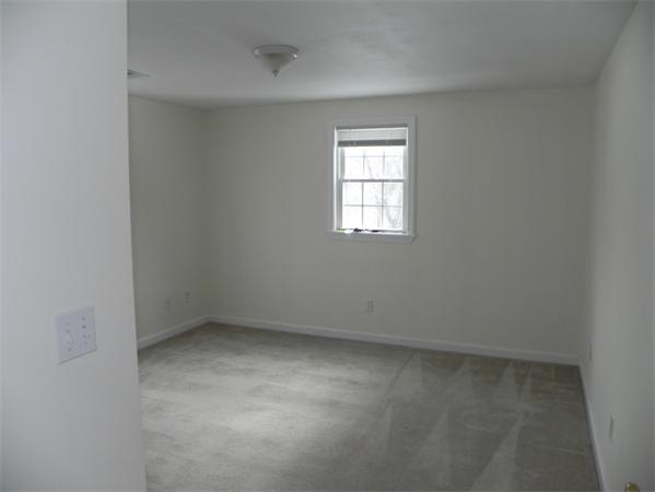 4 Lilian Rd Extension Framingham, MA 01701 - Photo 9 of 18 Gallery Image 9