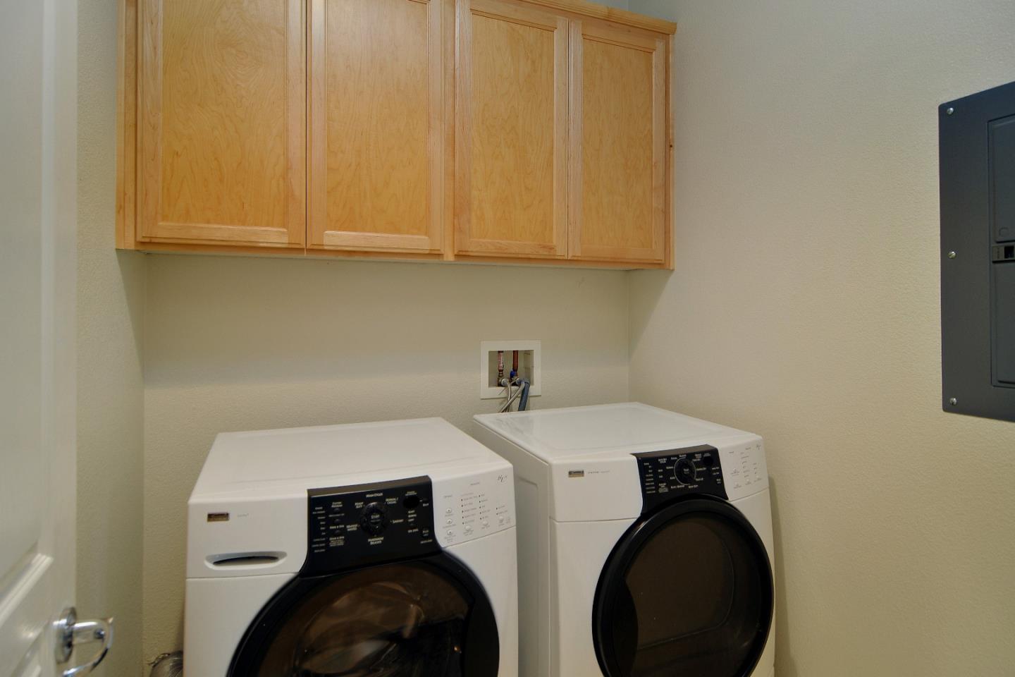 4126 Tobin Circle Santa Clara, CA 95054 - Photo 12 of 16 a utility room with dryer and washer